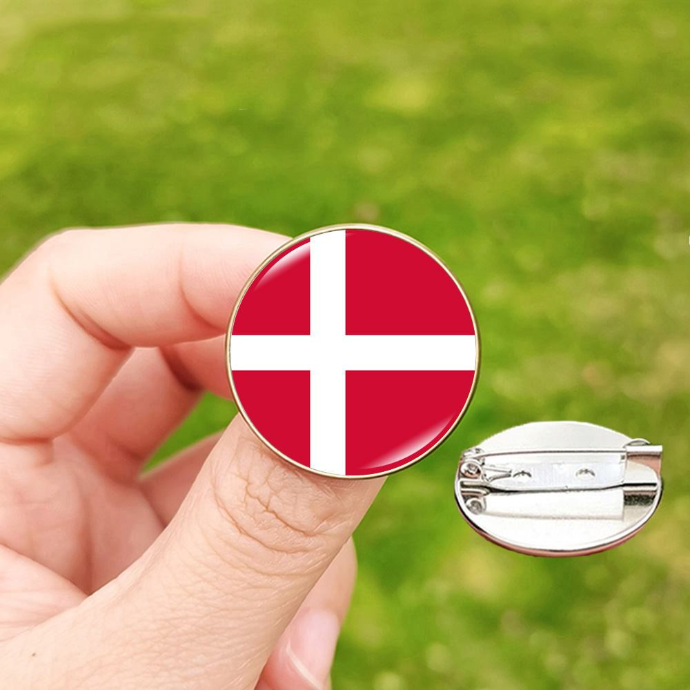 24 Football Flag Badge Pins Sc - Mountain Biking Georgia recension och pris