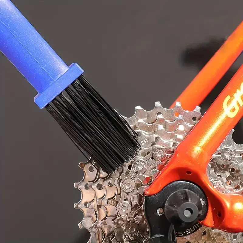 Motorcycle bike chain cleaning - Mountain Biking Gear recension och pris